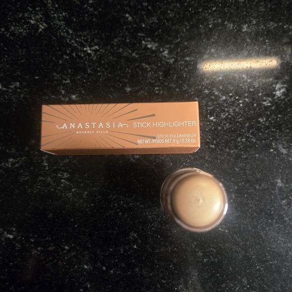 Anastasia Other - Anastasia Stick Highlighter - Radiant Drippping In Gold Color